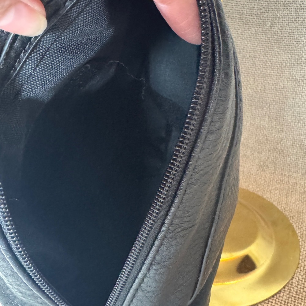 Lady Conceal Leather Concealed Carry Shoulder Bag - Picture 10 of 16